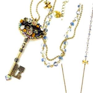 NWT | Betsey Johnson | Skeleton Key Pendant |